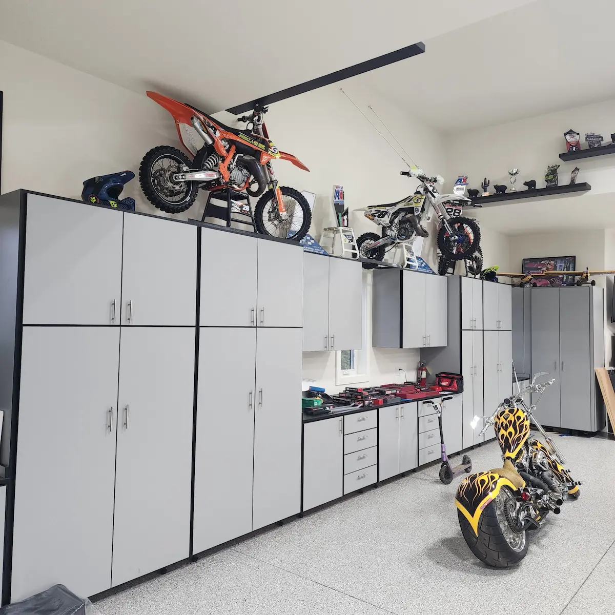 What Every Camas Resident Needs to Know About Garage Cabinet Materials